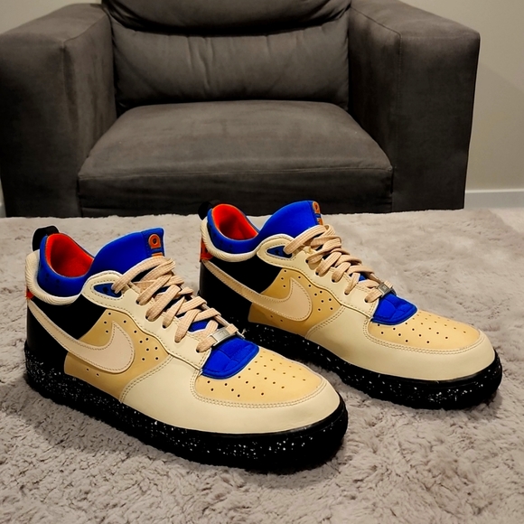 Men's Nike Air Force 1 Tan&Cream, Black Heel&Sole, Royal Blue&Orange boot inside - Picture 2 of 4